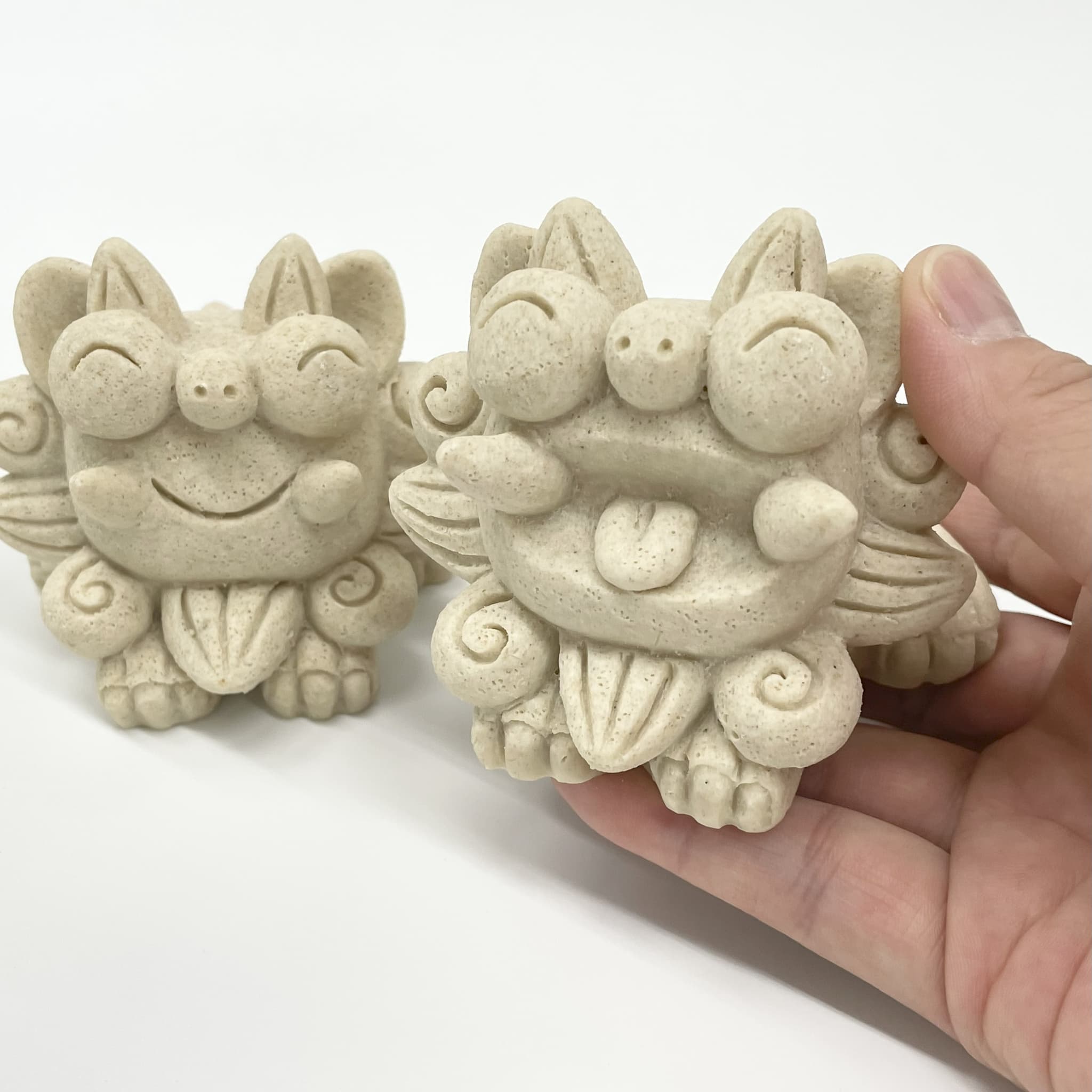 漆喰調ニコニコシーサー(7.8cm)